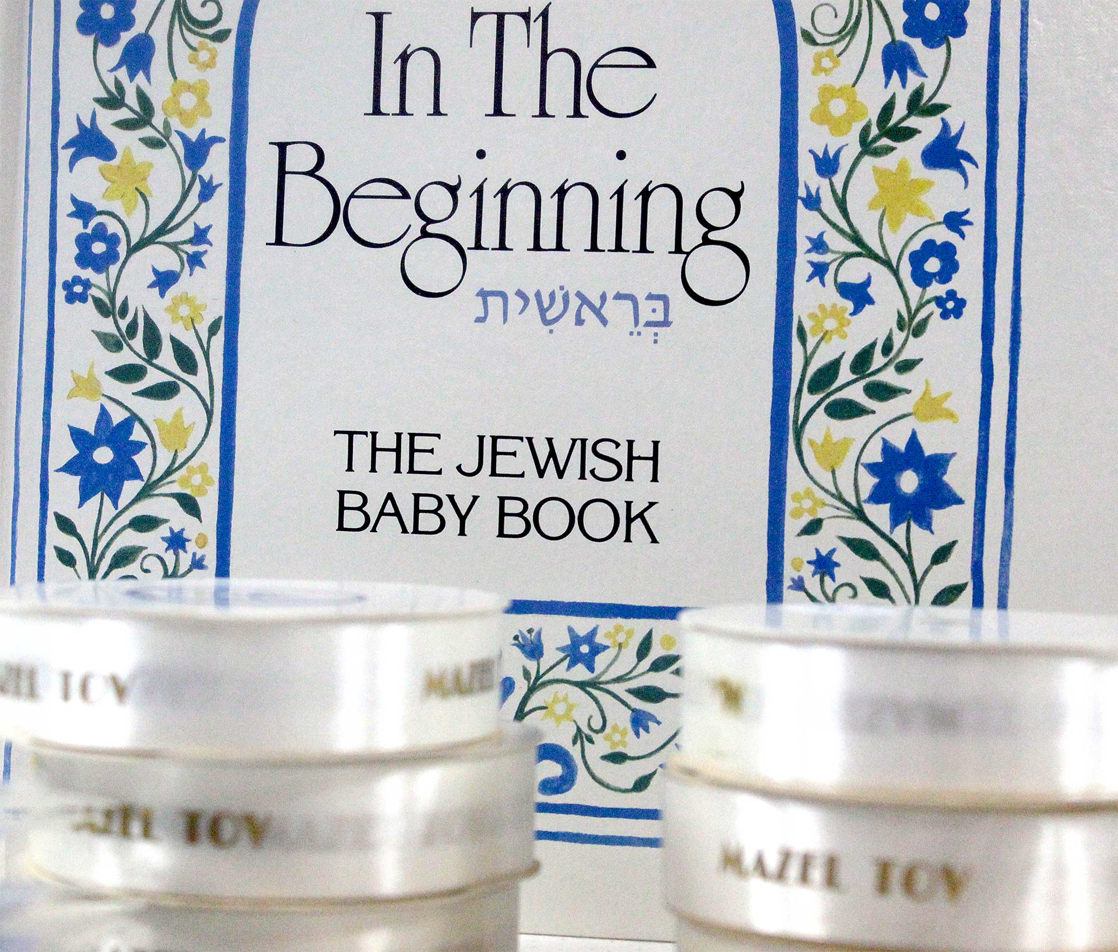 Sisterhood opens Hanukkah store, collects items for Light House Mission